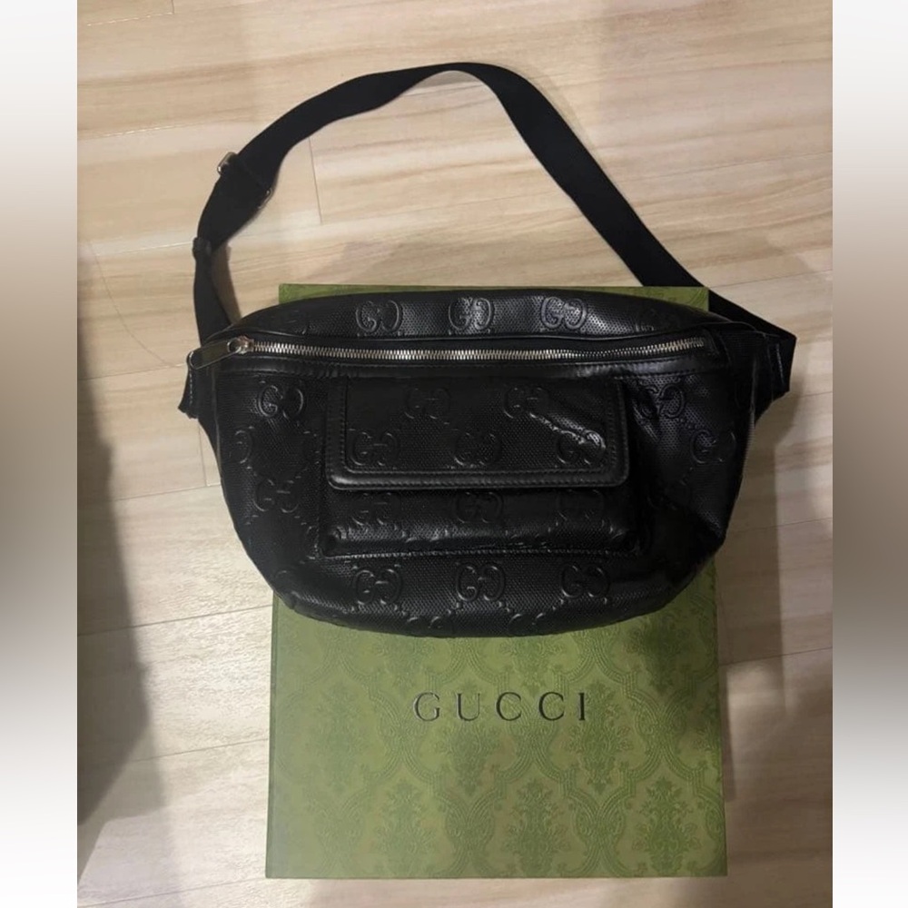 Gucci Embossed Black Belt Bag - Picture 2 of 14